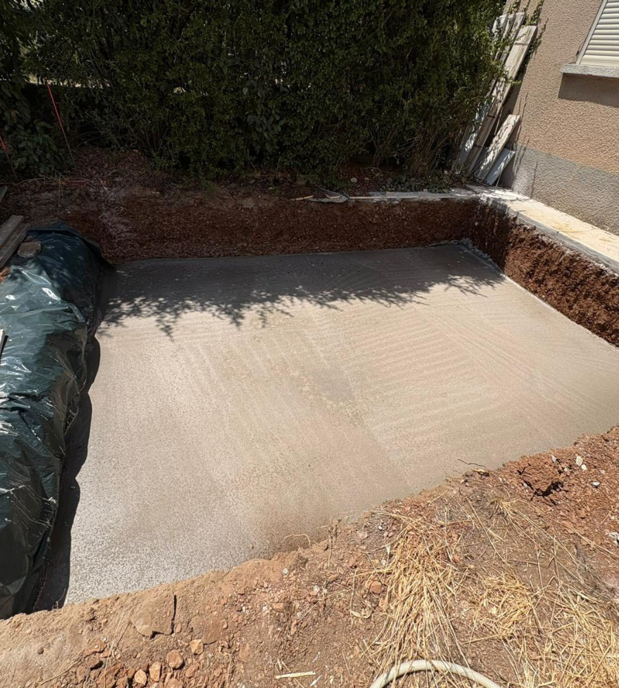 Construction piscine 10m2 1